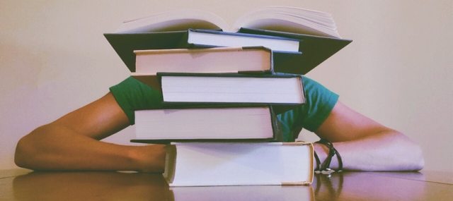 What Happens When You Default on a Private Student Loan?