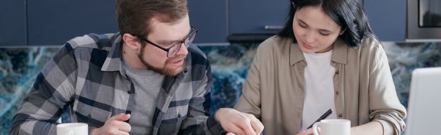 6 Best Books for Getting Out of Debt in 2025